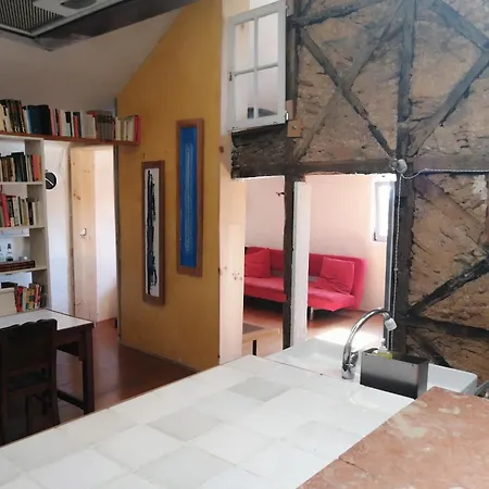 Apartment Lovely Flat In City Center *